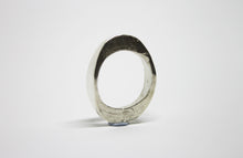 Kép betöltése a galériamegjelenítőbe: Látszat és valóság modern unisex ezüst gyűrű medál