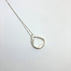 Flow silver drop pendant necklace