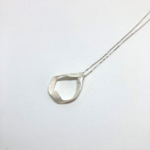 Flow silver drop pendant necklace