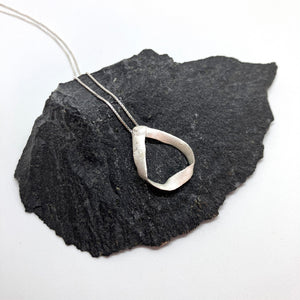 Flow silver drop pendant necklace