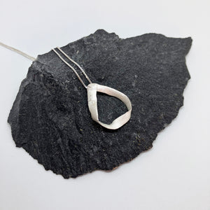 Flow silver drop pendant necklace