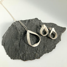 Load image into Gallery viewer, Flow silver drop pendant necklace
