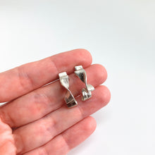 Load image into Gallery viewer, Flow wave silver stud earrings
