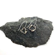 Load image into Gallery viewer, Flow silver earrings TO ORDER

