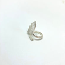 Load image into Gallery viewer, Ginkgo leaf silver ring adjustable size 50-54
