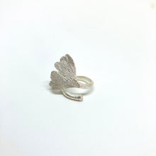 Load image into Gallery viewer, Ginkgo leaf silver ring adjustable size 50-54
