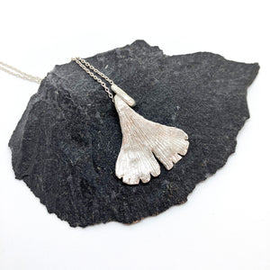 Ginkgo large silver pendant with necklace