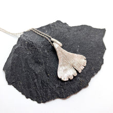 Load image into Gallery viewer, Ginkgo large silver pendant with necklace
