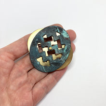 Load image into Gallery viewer, Waves brooch Nr.2
