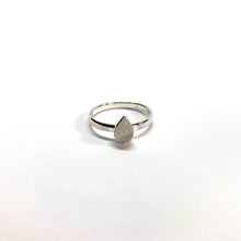 Load image into Gallery viewer, Drop silver ring with moonstone
