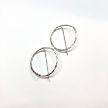 Load image into Gallery viewer, Round silver dangling earrings
