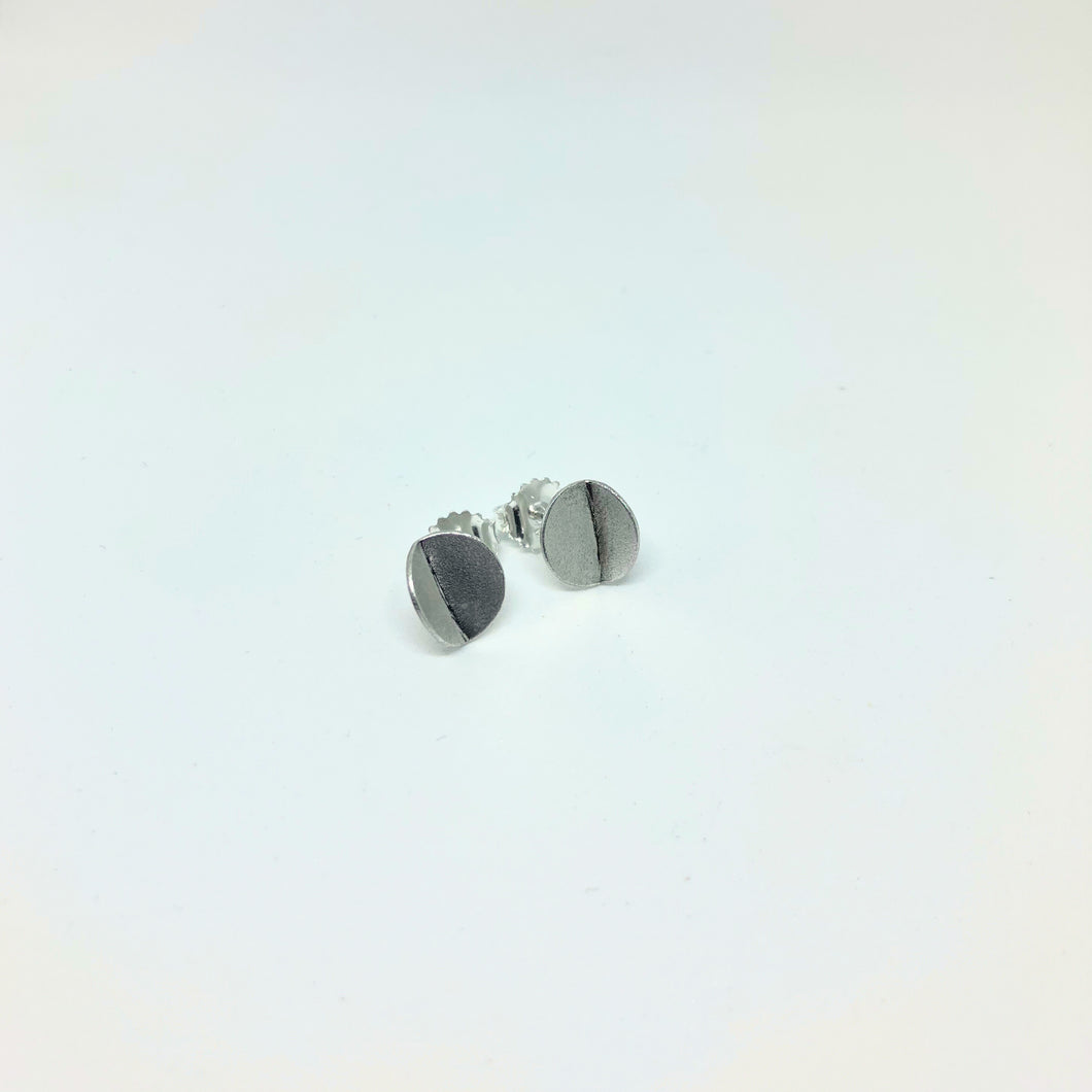 Lunae silver stud earrings