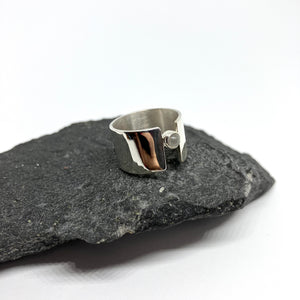 Pure silver ring with moonstone