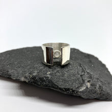 Load image into Gallery viewer, Pure silver ring with moonstone

