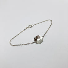 Load image into Gallery viewer, Raindrops - Lake silver bracelet
