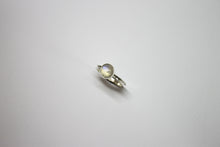 Load image into Gallery viewer, GEOM silver ring with moonstone
