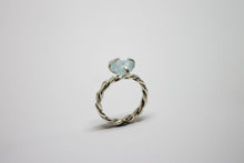 Kép betöltése a galériamegjelenítőbe: Akvamarin ezüst gyűrű

