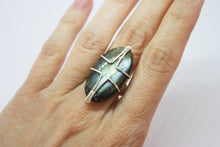 Load image into Gallery viewer, Labradorite ring silver plated
