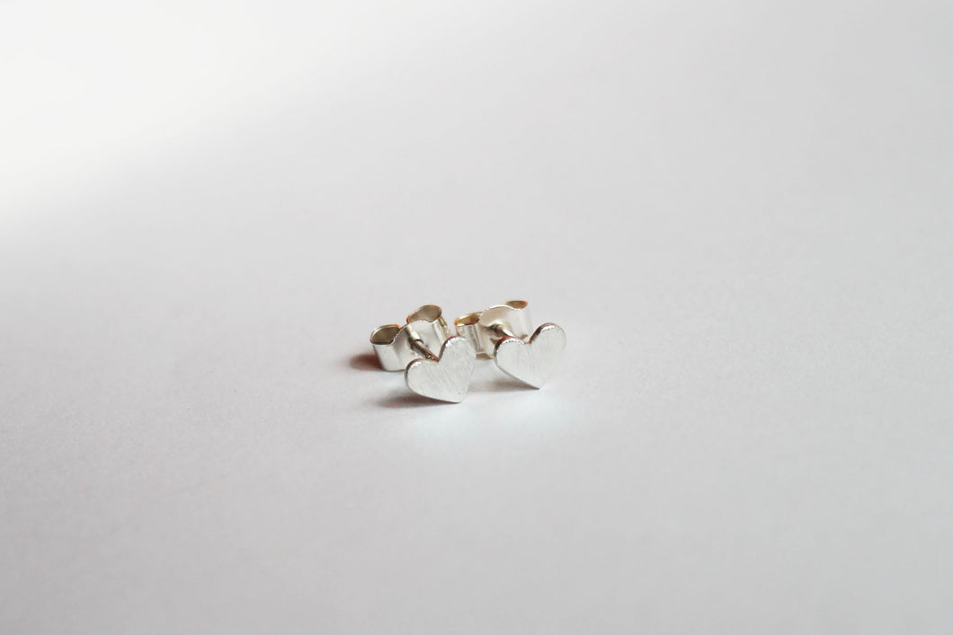 Heart silver stud earrings structured TO ORDER