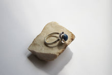 Load image into Gallery viewer, Universe silver ring with lapis lazuli
