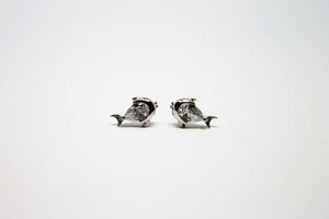 Fish silver earrings with zirconia
