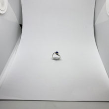 Load image into Gallery viewer, V line silver ring
