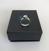 Load image into Gallery viewer, Geometric silver ring
